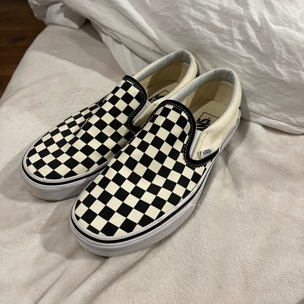 - Mens or womens checkered vans size 8 in Mens and 9.5 in Womens